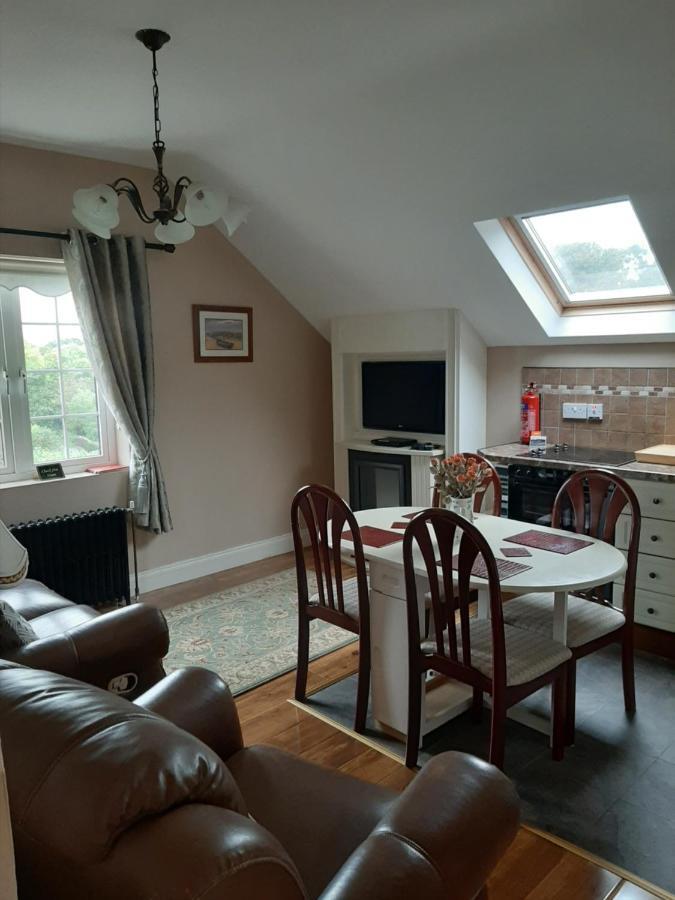 Riverside Lodge Carlingford Exterior foto